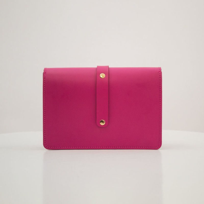 Δερμάτινη Τσάντα κωδ.99525 «Strap on Flap Leather Messenger», Φούξια